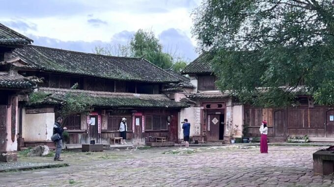 Private Transfer From Lijiang to Dali and Stops at Shaxi - Duration and Stops