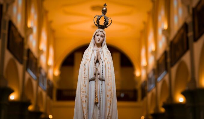 Private Transfer From Lisbon to Oporto With Stop in Fatima - Personalized and Convenient Journey