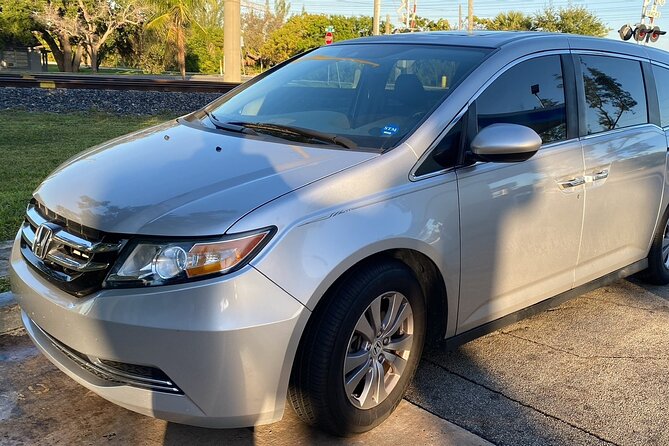Private Transfer From Los Angeles Airport to Santa Barbara Port - Traveler Accessibility