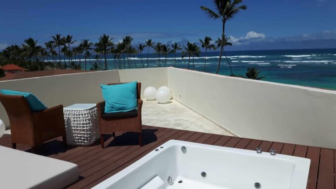 Private Transfer From Majestic Mirage to SDQ - Pricing and Discounts