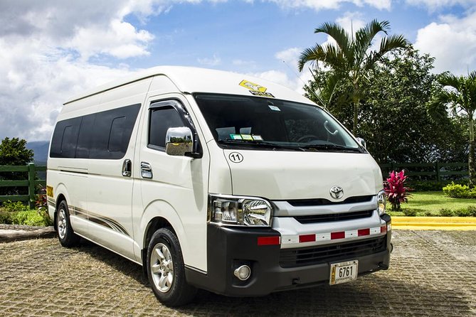 Private Transfer From Manuel Antonio to La Fortuna From 1 to 6 Passengers - Comfortable Air-Conditioned Minivan