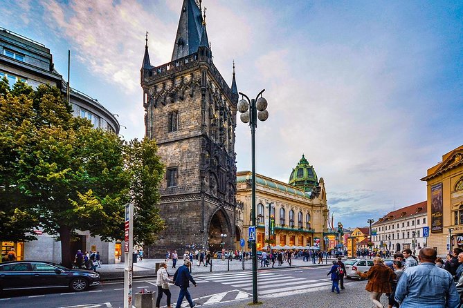 Private Transfer From Nuremberg to Prague With 2h of Sightseeing - Inclusions and Amenities