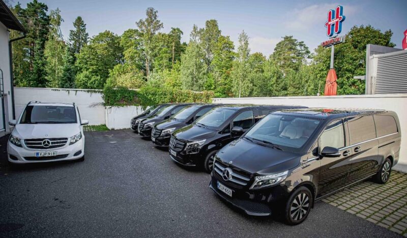 Private Transfer From or to Helsinki Airport - Contact and Availability