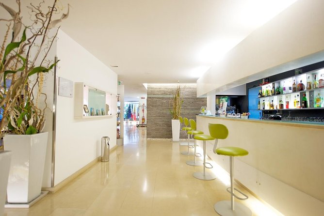 Private Transfer From Palermo Airport to Mercure Palermo Centro or Vice Versa - Pickup and Drop-off Process