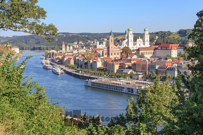 Private Transfer From Passau to Prague - Capacity and Availability