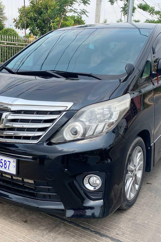 Private Transfer From Phnom Penh to Sihanoukville - Driver and Experience