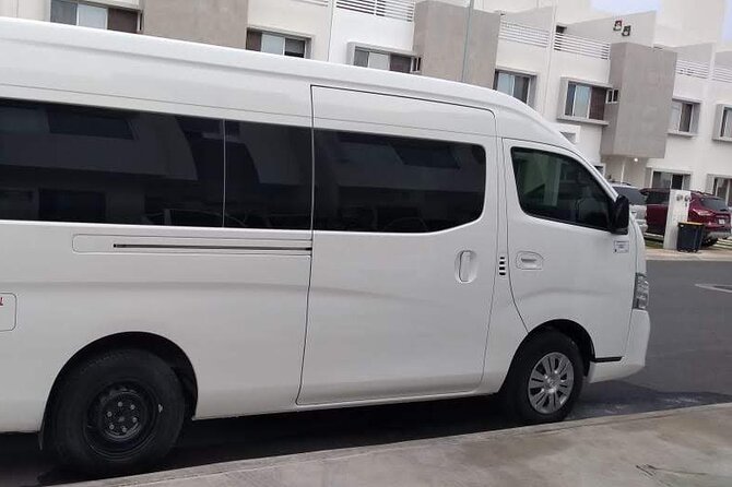 Private Transfer From Playa Del Carmen to Cancun International Airport - Pickup and Drop-off Details