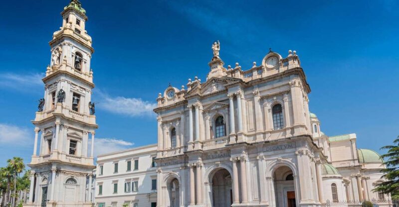 Private Transfer From Pompeii to Naples - Key Points