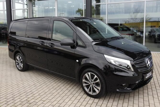 Private Transfer From Prague Airport to Prague City Hotels 1 - 7 Pax - Customer Feedback and Reviews