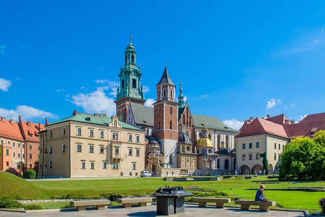 Private Transfer From Prague to Krakow: Door-To-Door, English-Speaking Driver - Tour Policies and Accessibility