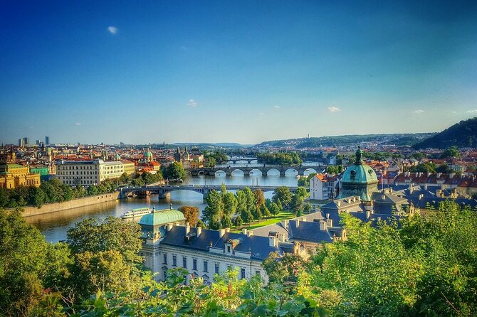 Private Transfer From Prague to Nuremberg With 2h of Sightseeing - Inclusions