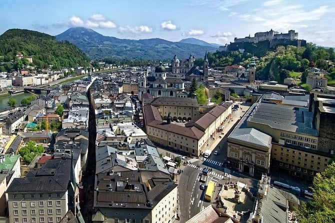 Private Transfer From Prague to Salzburg With 2h of Sightseeing, Local Driver - Accessibility and Amenities