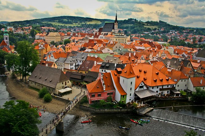 Private Transfer From Prague to Vienna With Stopover in Cesky Krumlov - Inclusions and Exclusions