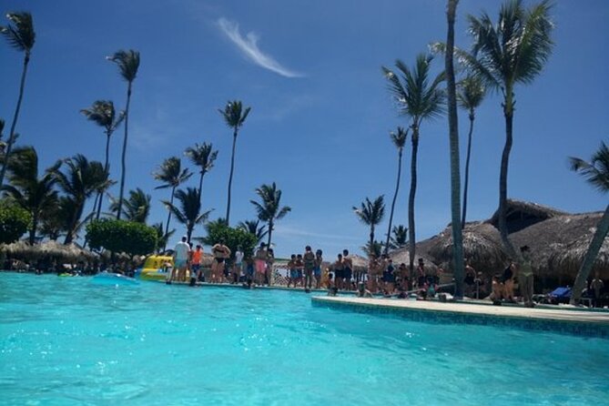Private Transfer From Punta Cana Airport to Boca Chica and Santo Domingo Airport - Service Overview