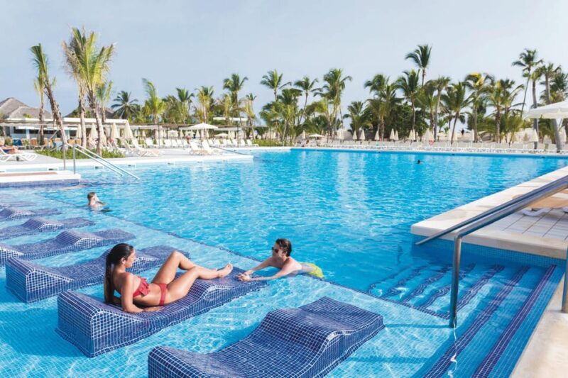 Private Transfer From Punta Cana Airport to Riu Republica - Rates and Pricing