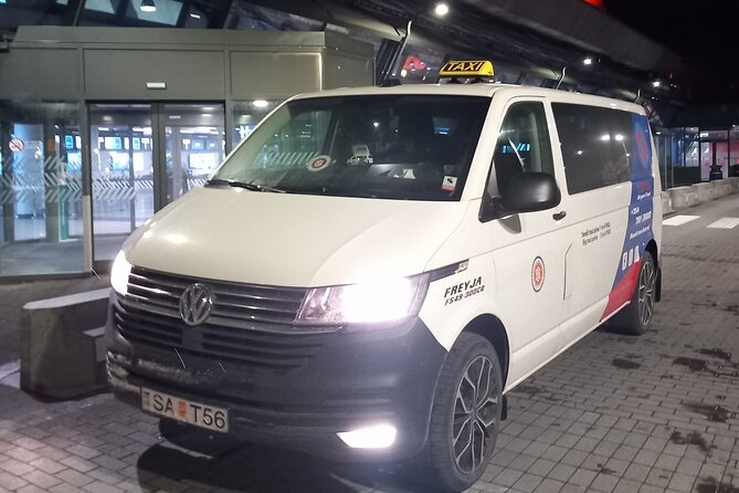 Private Transfer From Reykjavik/Surrounding to Keflavik Airport - Vehicle Options