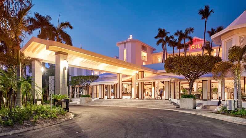 Private Transfer From Riu Palace Macao to SDQ - Booking and Payment