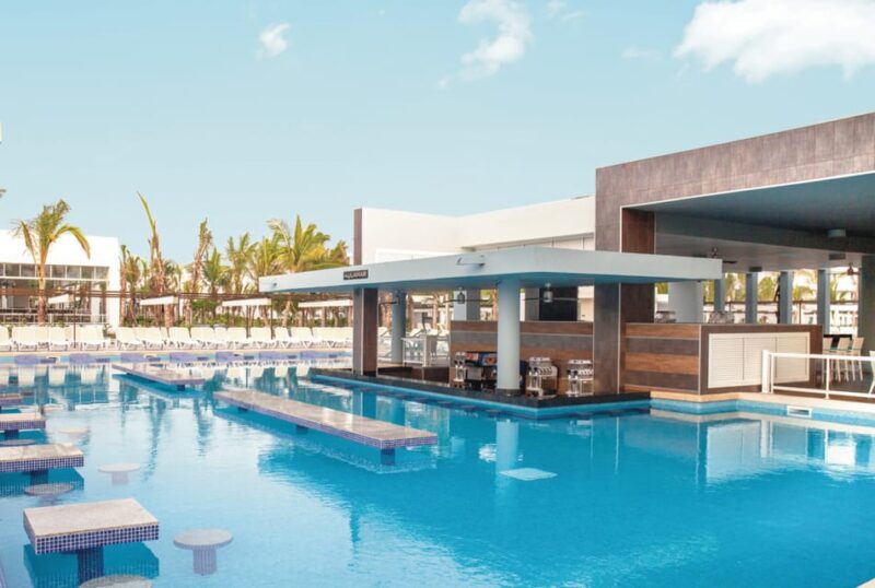 Private Transfer From Riu Republica to SDQ - Booking and Communication