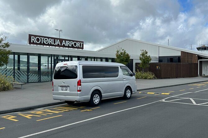 Private Transfer From Rotorua To Auckland Airport - The Vehicle and Comfort