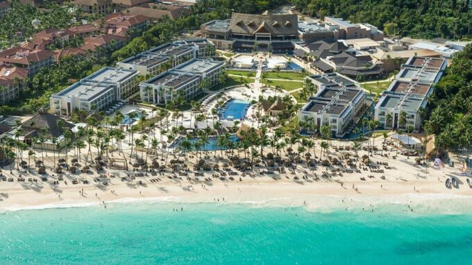 Private Transfer From Royalton Punta Cana to SDQ - Communication and Confirmation