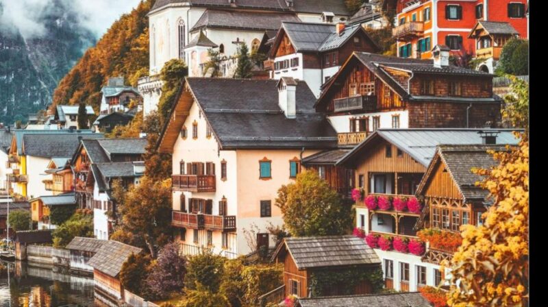 Private Transfer From Salzburg to Hallstatt With 1 Free Stop - Arrival in Hallstatt
