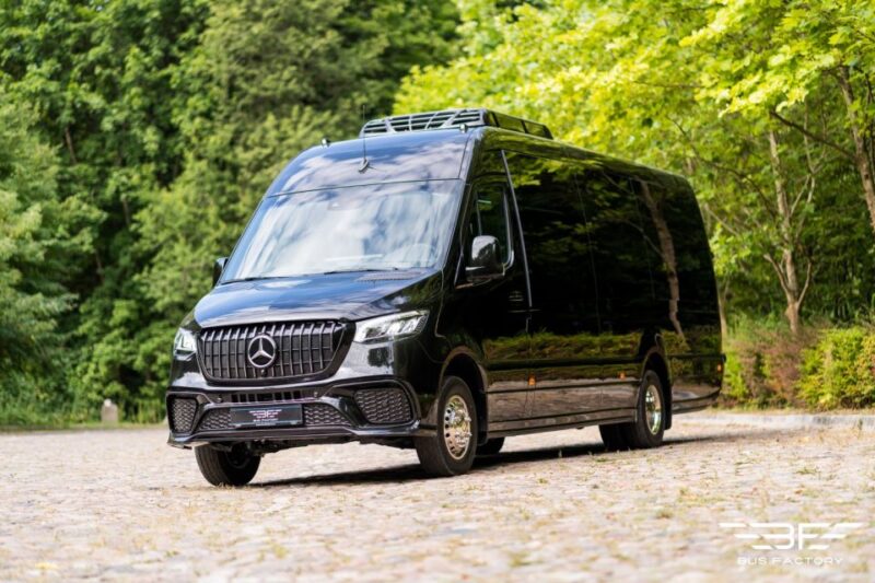 Private Transfer From Salzburg to Prague - Key Points