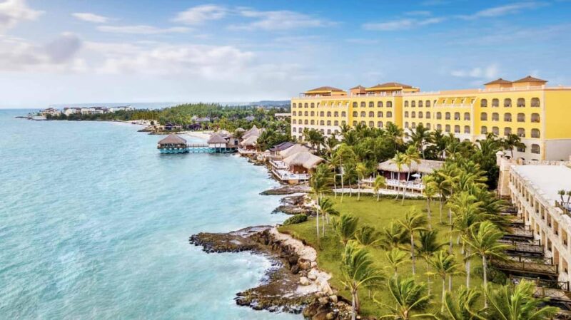 Private Transfer From Sanctuary Cap Cana to SDQ - Pickup and Accessibility