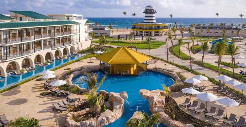 Private Transfer From Santo Domingo Airport to Ocean El Faro - Key Points