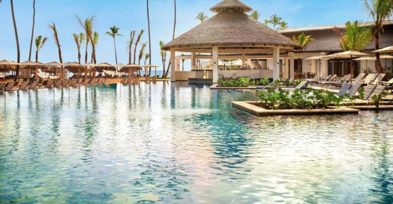 Private Transfer From Santo Domingo Airport to Secrets Tides - Pricing and Booking