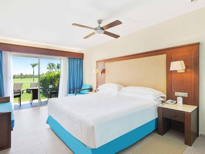 Private Transfer From SDQ to Barcelo Bavaro Palace - Frequently Asked Questions