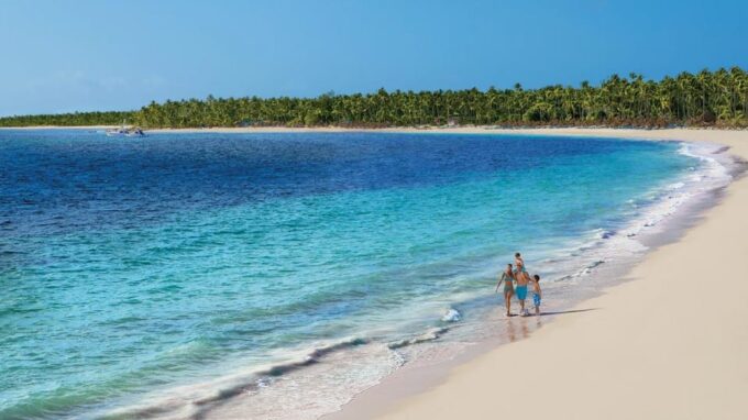 Private Transfer From SDQ to Dreams Royal Beach - Late-Night Transfers