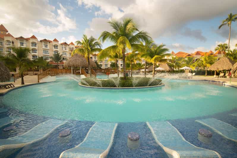 Private Transfer From SDQ to Occidental Caribe - Booking and Payment