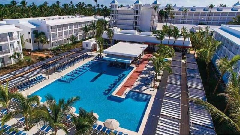 Private Transfer From SDQ to Riu Bambu - Vehicle and Amenities