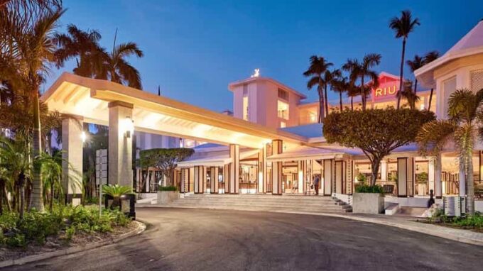 Private Transfer From SDQ to Riu Palace Macao - Accessibility Considerations