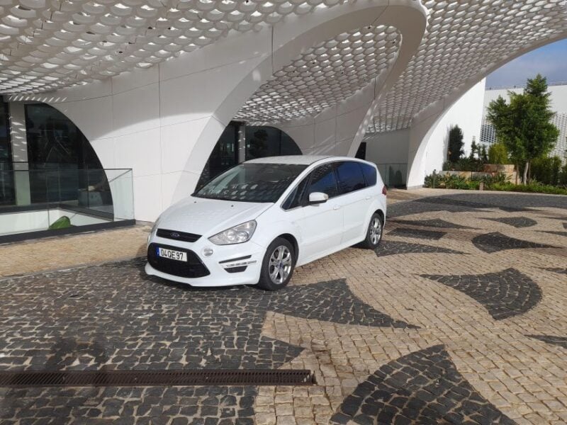 Private Transfer From Seville to Algarve by 8 Seats Minibus - Pricing and Group Size
