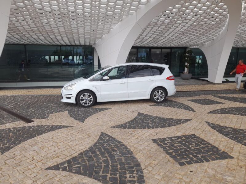 Private Transfer From Seville to Algarve by 8 Seats Minibus - Included Service Features