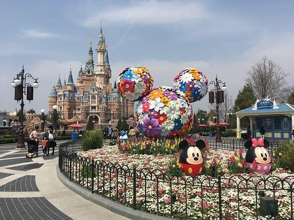Private Transfer From Shanghai Pudong Airport to Shanghai Disneyland - Good To Know
