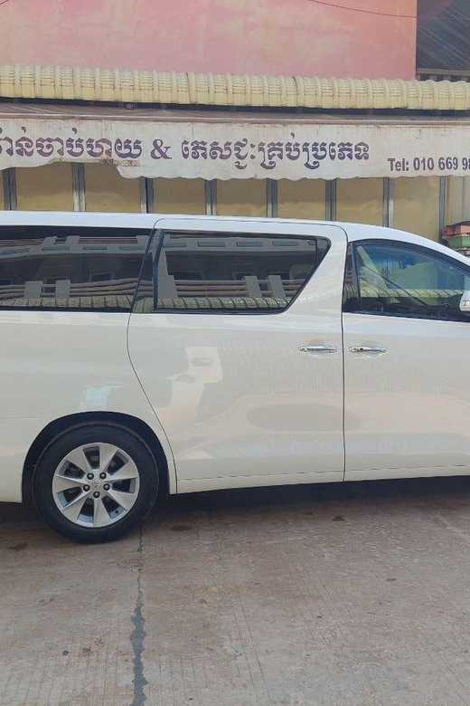Private Transfer From Siem Reap to Phnom Penh - Driver Experience and Communication