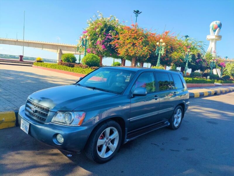 Private Transfer From Siem Reap to Sihanoukville - Driver and Vehicle Information