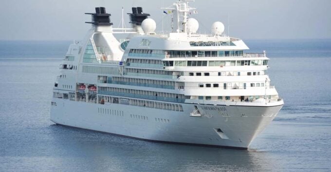 Private Transfer: From Southampton Port to Gatwick Airport. - Frequently Asked Questions