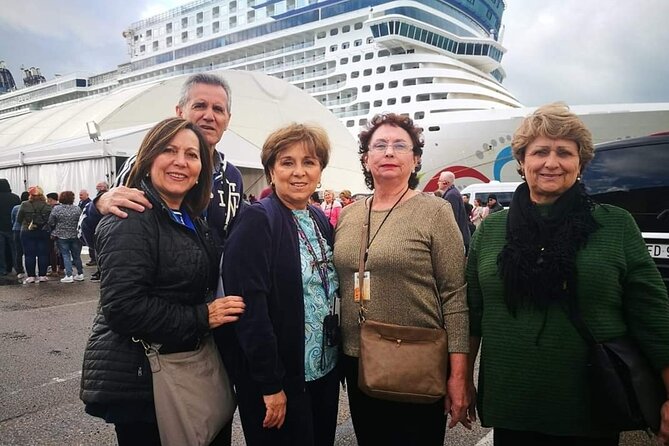 Private Transfer From the Port of Civitavecchia to Rome - Passenger Capacity and Group Size