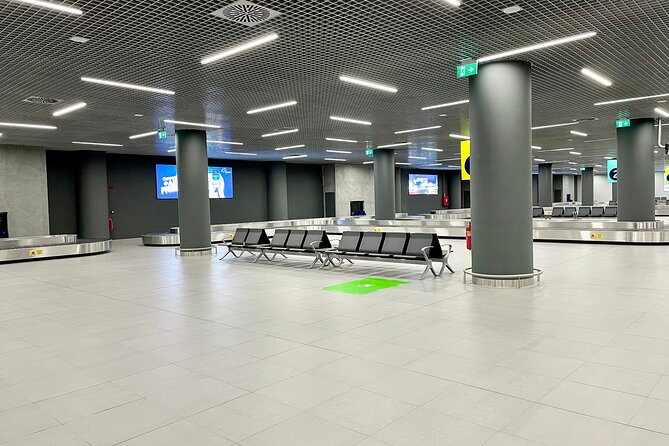 Private Transfer From Thessaloniki Airport to City Center - Availability and Accessibility