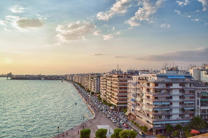 Private Transfer From Thessaloniki To Athens - Driver Qualifications and Features