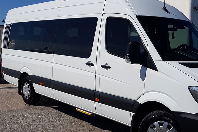 Private Transfer From-To Santorini Airport To-From Anywhere in Santorini Island - Meeting and Pickup Arrangements