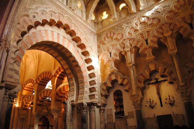 Private Transfer From/To Seville To/From Granada With Optional Stop in Cordoba - Pickup and Meeting Logistics