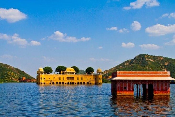 Private Transfer From Udaipur To Jaipur Via Pushkar - Customer Experiences