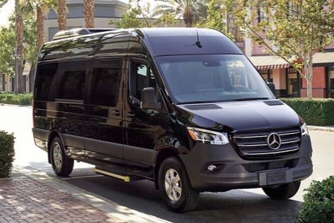 Private Transfer From Vancouver Airport to Downtown Vancouver - Transportation Options