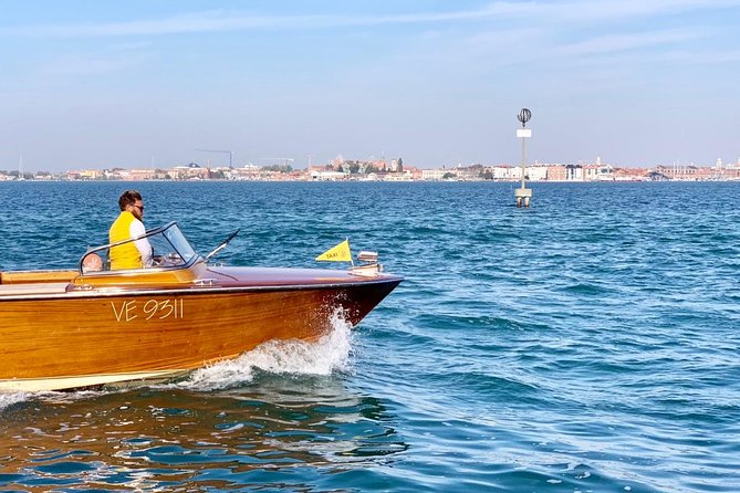 Private Transfer From Venice Airport to Hotel in Venice City Center - Arriving in Style to Venice
