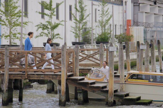 Private Transfer From Venice Airport to Venice City Center - Communication and Assistance
