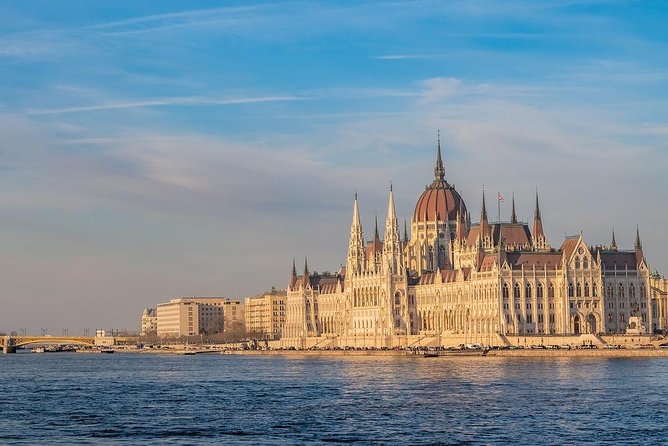Private Transfer From Venice to Budapest With 2h Sightseeing - Included in the Transfer